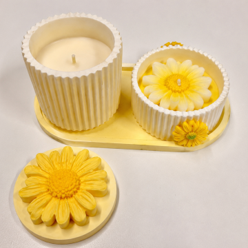 Candle Yellow Daisy Candle & Tray Set