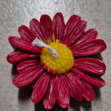 Candle Red Daisy Candle