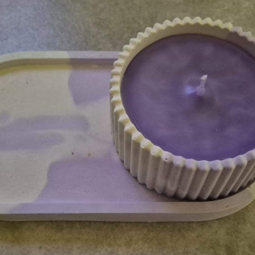 Candle Lilac Candle & Tray Gift Set